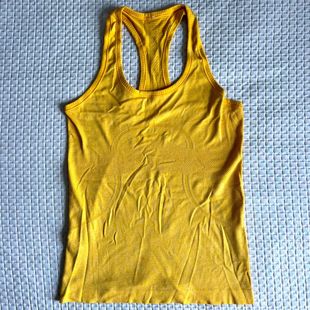 Lululemon tank